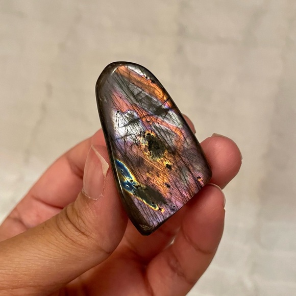 Labradorite Freeform - Picture 3 of 9